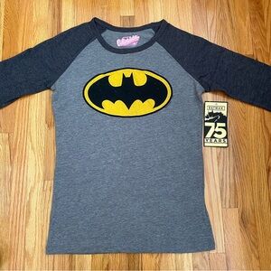 Old Navy Collectabilitees Batman 75th Anniversary Girls 3/4 Sleeve Shirt Size L